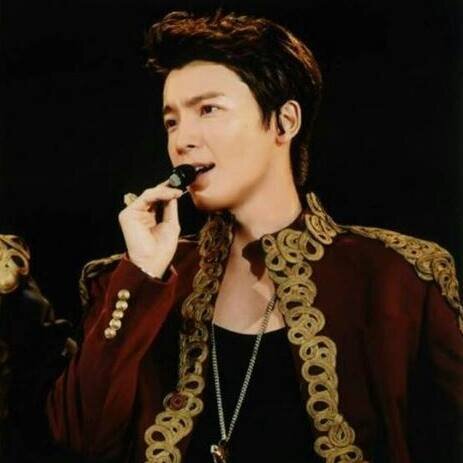 Just both not real! @donghae861015 อีทงเฮ ผมคือผู้ชายที่จะทำให้คุณตกหลุมรักโดยไม่รู้ตัว (start: 18/01/13)