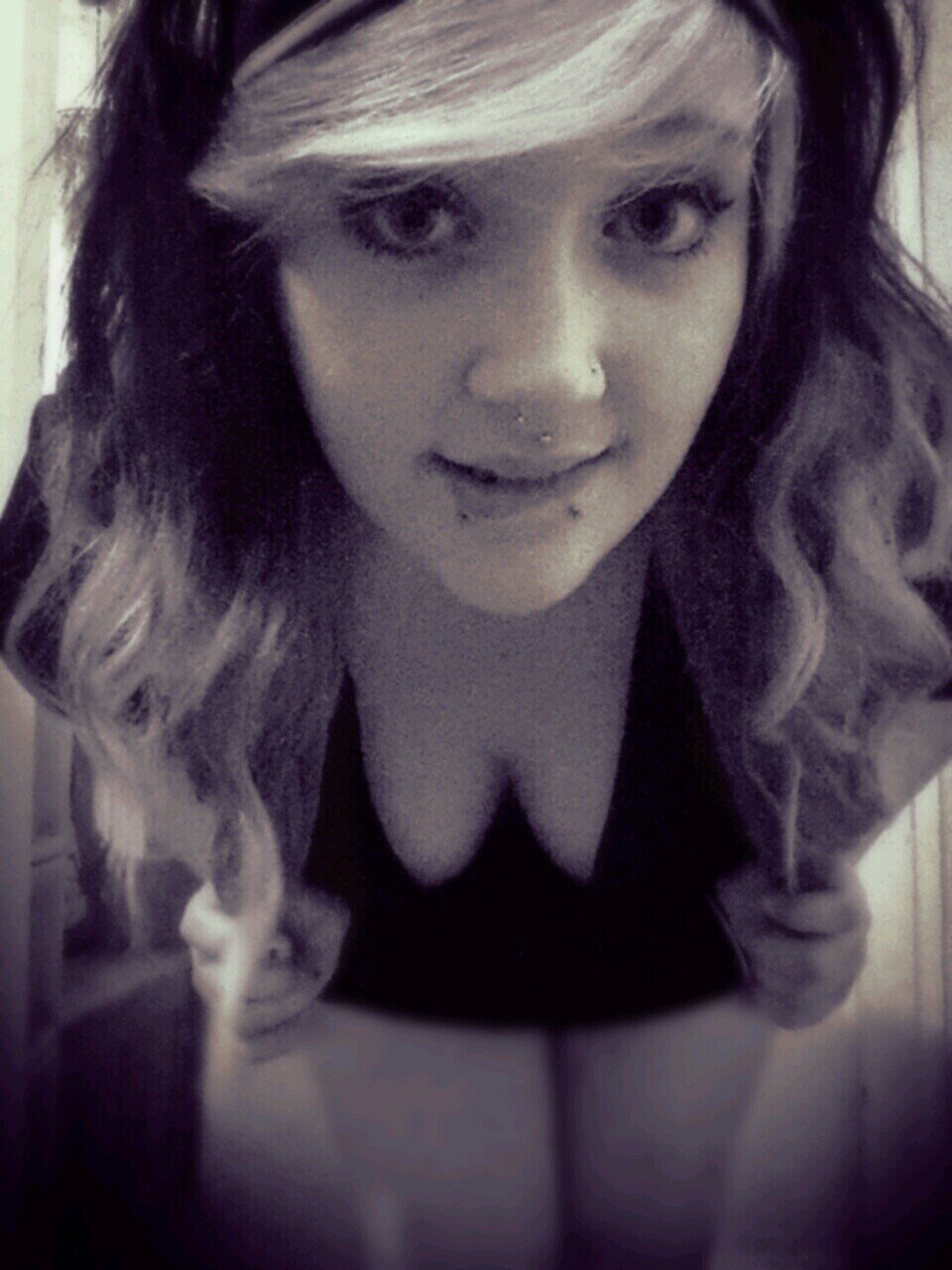 Go ahead and DM me! If i follow you then you're gorgeous and I've probably mentally slept with you . Kik- lucyelanor135 skype- lucy.jones32 bbm- 26AABB69