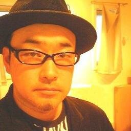 ケニオと言います。オリジナル曲などの演奏活動やネットへの作品投稿をしています。