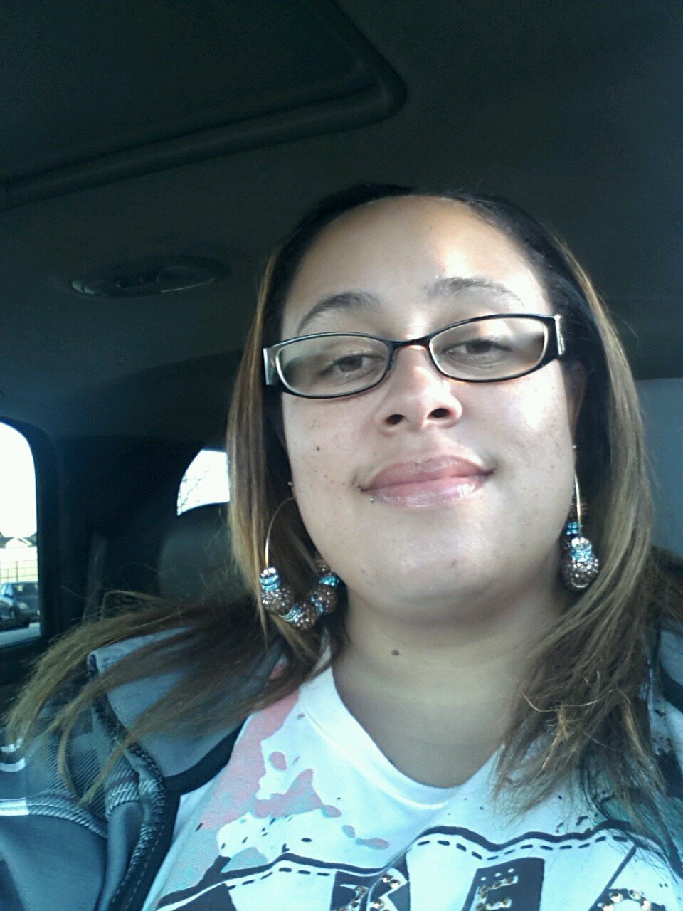 TillyRuffDymond's profile picture. God is who I trust, who I walk with, who's name will forever be praised. To know me is 2 love me and if you don't who gives a dam.