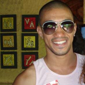 SIGO DE VOLTA E RETRIBUO RT's!                                                     ADD betaamambahy TB NO FOURSQUARE                      #MissaoBetaLab