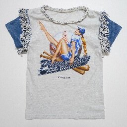 リメイクをテーマにして毎シーズンコレクションを発表している。
Garbagine haute couture=アート作品ライン 100%廃材を利用したコレクション。

デザイナーの野原雄太です。しんのすけではありません。