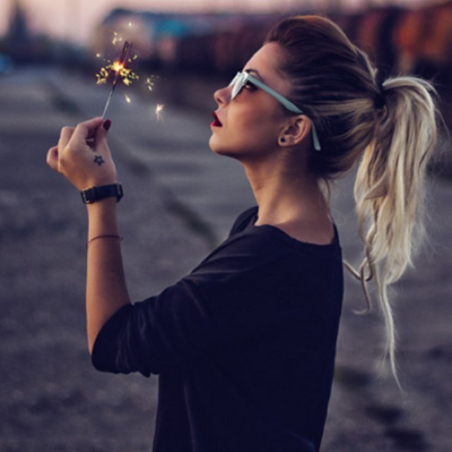 WhatABlondeThin's profile picture. basic