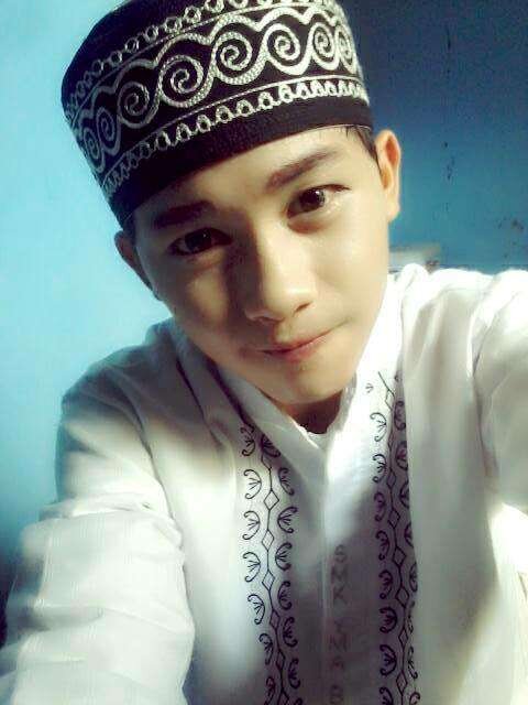 arryaa3's profile picture. 18 October 1998