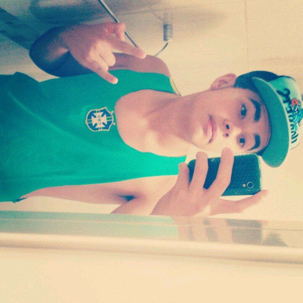 GUIADO POR DEUS, VIGIADO POR VERMES!