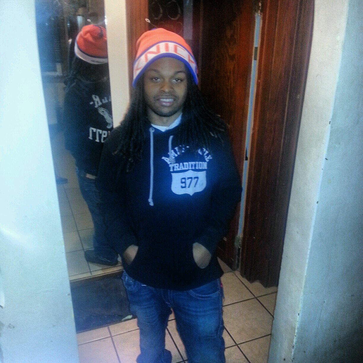 everyday I wake up I running to these bands tranna get this cake up running laps around these boys I'm up next