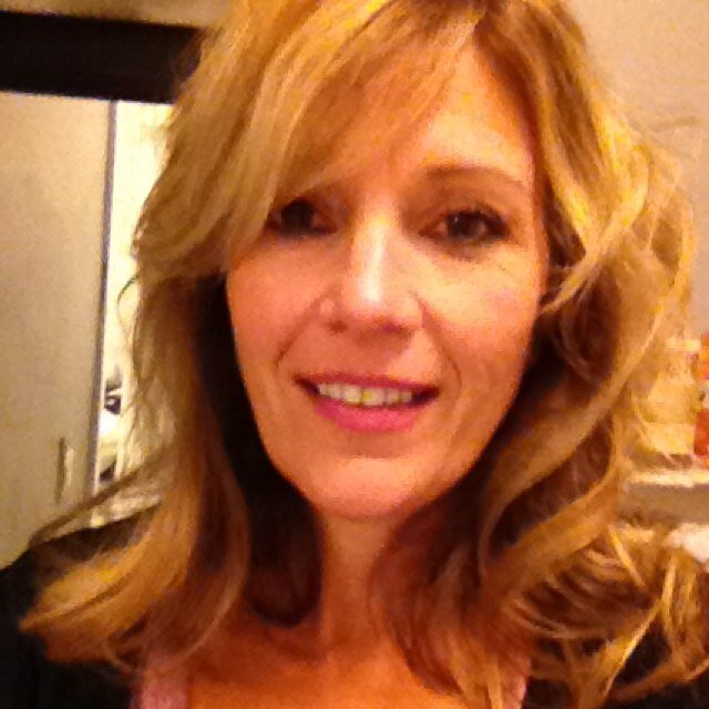 shoesandglitta's profile picture. Wish I were a designer!