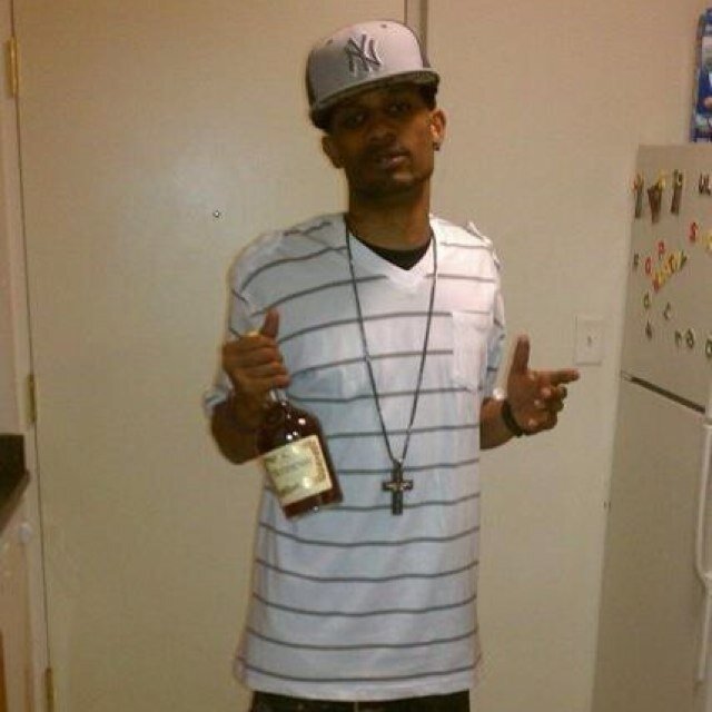 CEO OF FAST KASH MAFIA/ EXCUTIVE MARKETING MANAGER /SONG WRITER /CLUB PROMOTER /FASHION DESIGNER/612 REPRESENTER