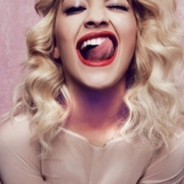 |#legallyblonde| •make jaws drop, hearts stop, necks break, and bitches hate.• ❤️✌️