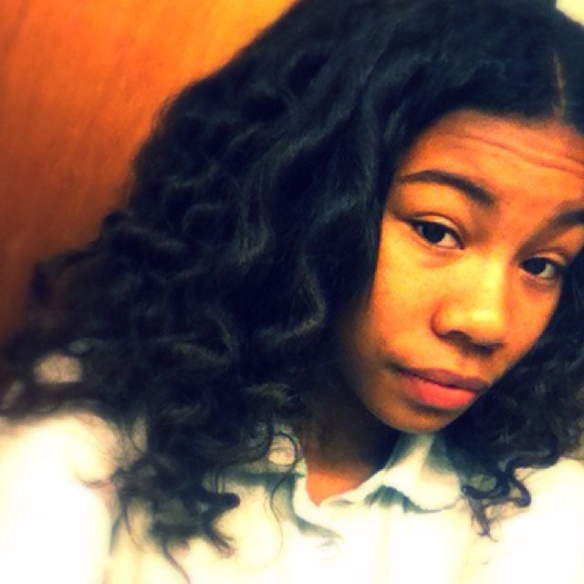 hai ✌ my name is azia. i love to write stories, sing, and model. so follow me. i follow back. youtube : omqbeautyxo