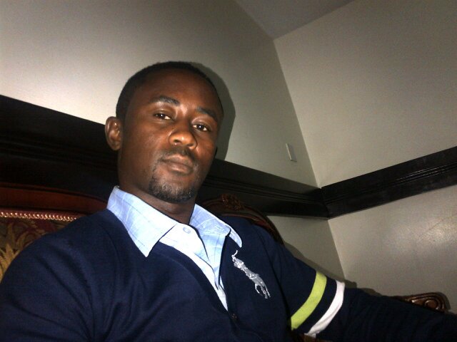 raymecashmoney's profile picture. A rose from concrete