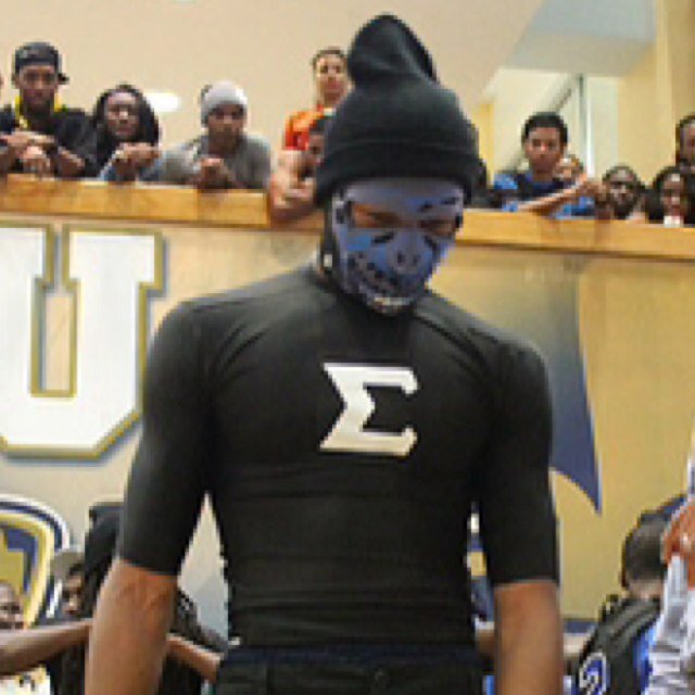 God is love,Family is everything,Track is life,Lost ones are treasured memories#TeamJesus#TeamNoDaysOff#FIU16