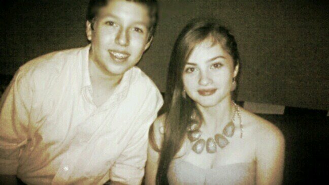 Eres la persona que me hace feliz ♥
