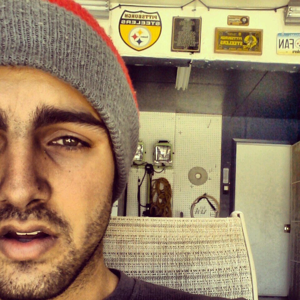 Im a kid from a small town tryin to get recognized
check me out on youtube: http://t.co/JRNTBs4b
http://t.co/fA0tDHpT