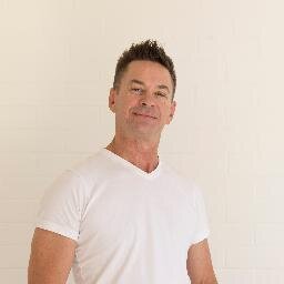 Practicing in Bondi Junct and Newtown Offering a gentle approach through Traditional Japanese Acupuncture, supplementing treatments with Chinese Herbal Medicine