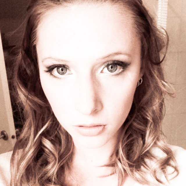 AytonLe's profile picture. 