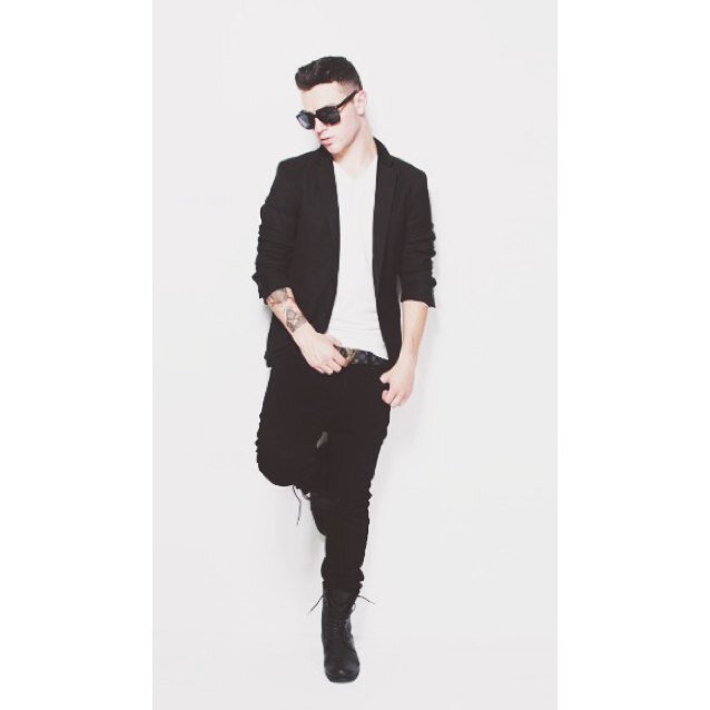 free follow from @SupportingCorey | please follow @CoreyBlackMusic
