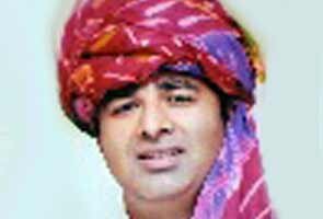 Official fanpage of Sangeet Singh Som. A politician who doesn't think for the next election. A statesman , of the next generation.