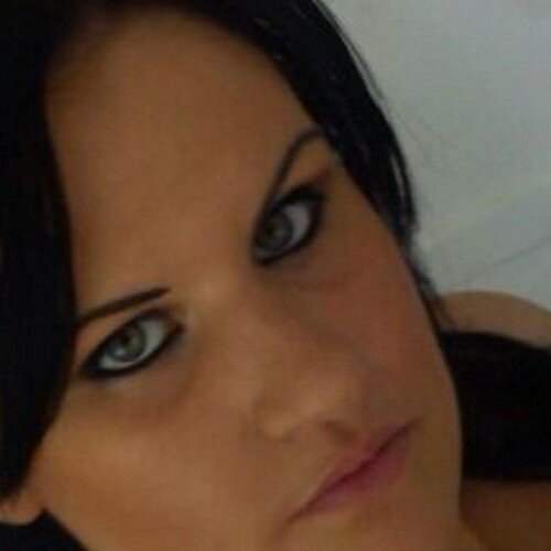 My name is Hayley am 24 and Av 3 amazing boys Hu i love loads