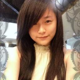 Call me Fefe :) I Simple Girl I 4 Maret I Mention For Follback . Have A Nice Day ^^