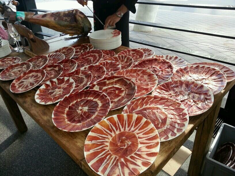 polichero73's profile picture. cortador de jamon y amante de los Arroces