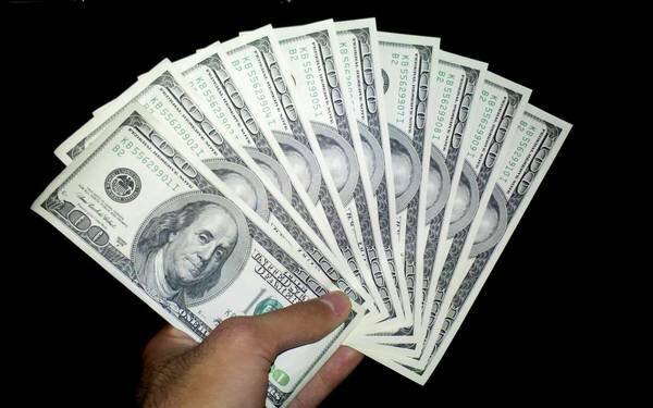 Professional Internet Marketer That Makes More Money Every Day Then You Can Possibly Fathom! My Ideas, Promotions, and Recommendations Will Make YOU RICH!