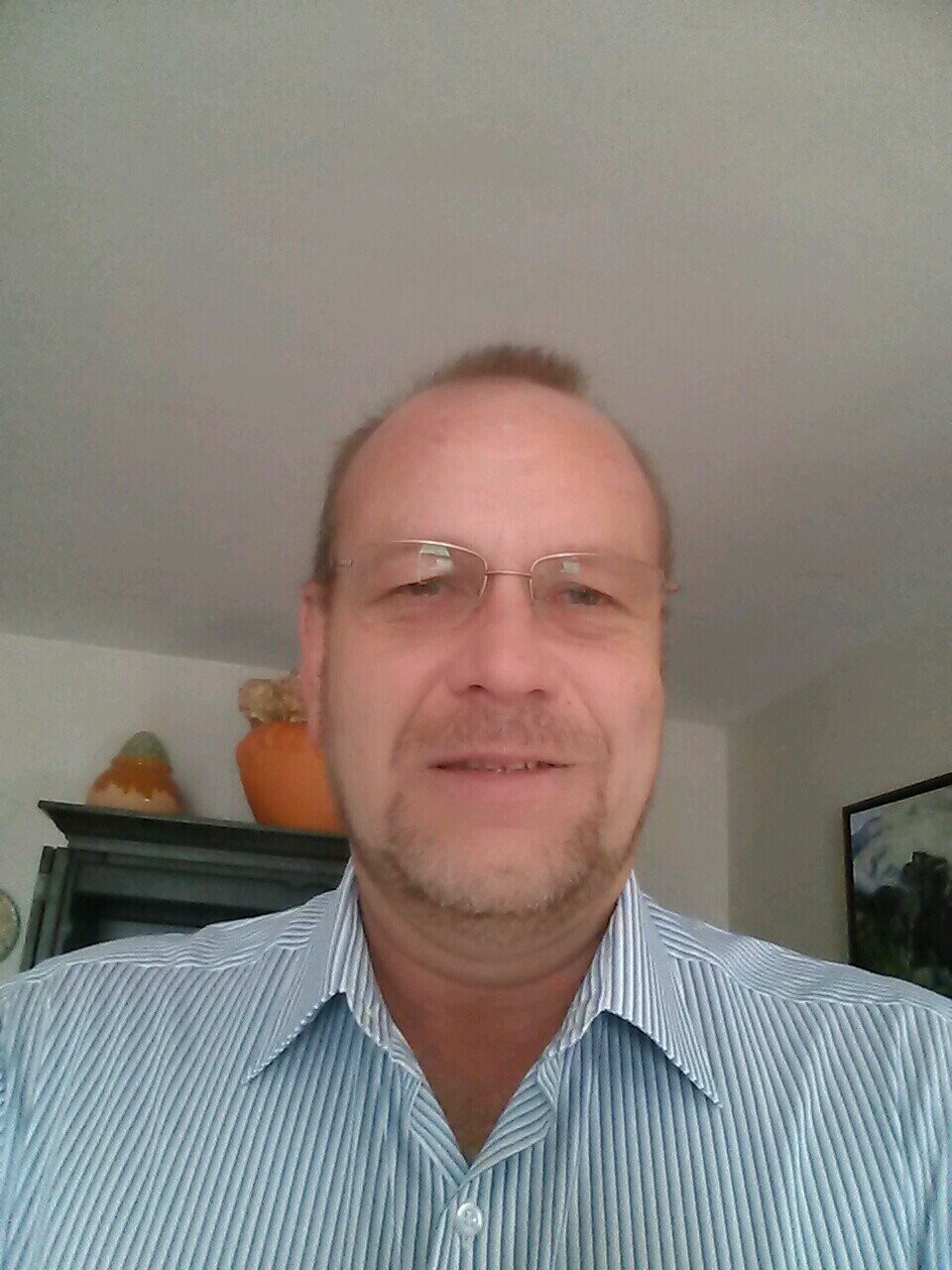 Public address announcer for Indiana University track and field for 15 years. Available for voiceovers, commercials and announcing opportunities.