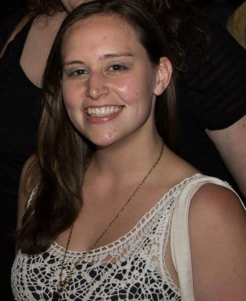 Freelance graphic designer, painter and poll dancer :) 3 3