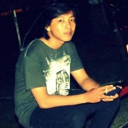Hanya diperlukan waktu semenit untuk mengenalmu
  sejam untuk menyukaimu
  dan sehari untuk mencintaimu
  tetapi diperlukan waktu seumur hidup tuk melupakanmu,.