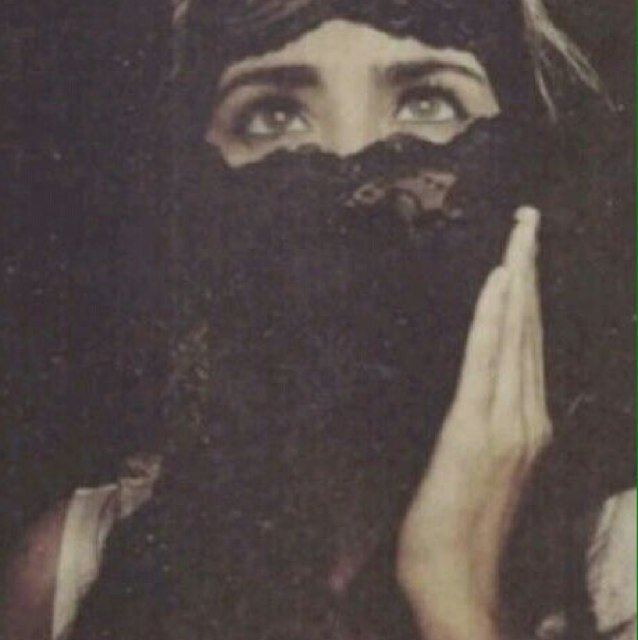لا اقتبس جميع ما أكتبه من وحييّ .