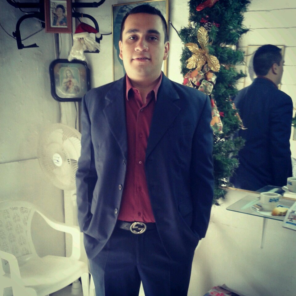 Ingeniero de sistemas, encaminado a las soluciones y servicios en Tecnología de la Información.