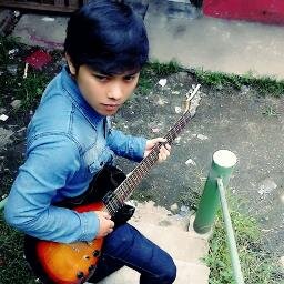 in love with @ElisaFauzan | @VenomBand | field of biology teaching in vocational schools | information system @UNIKOM