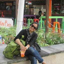 follow me back, and i'll be your smart friend... (http://t.co/zuuRMx6Vrd)