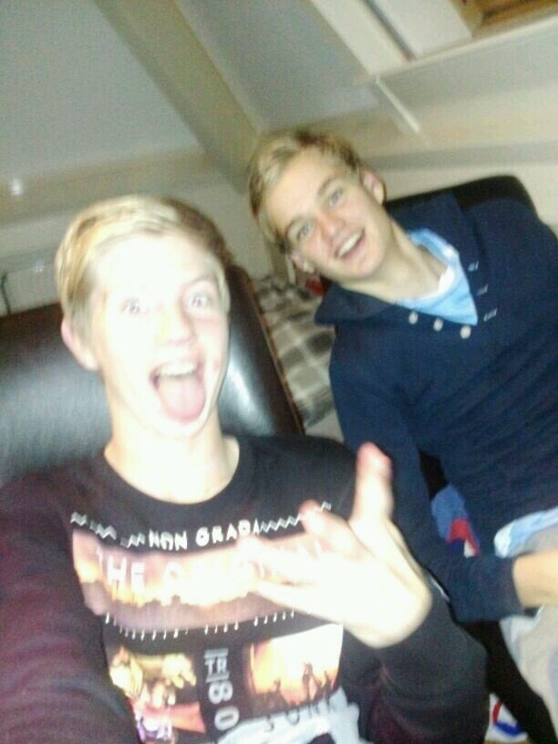 MeesBlom_AFCA's profile picture. Mees Blom l 15 jaar l Ajax Amsterdam AFCA  l OSG Willemblaeu l 4M l W'app: vraag maar l Snapchat: MeesBlom_AFCA