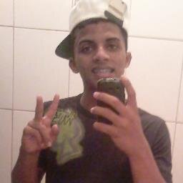 Deus nos amaa *------* ^^