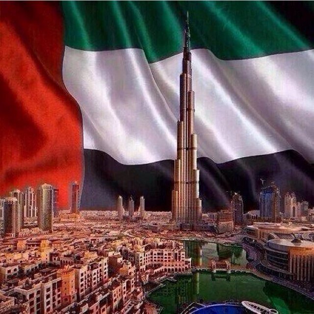 كله خير. الله. الخبير الحكيم عالم الغيب والشهاده الكبير المتعال