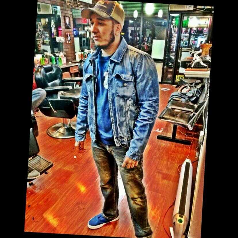 Luisito_workz's profile picture. 