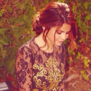 French Selenator ! @SelenaGomez My Idol ! Instagram : @MARINEEDWARS