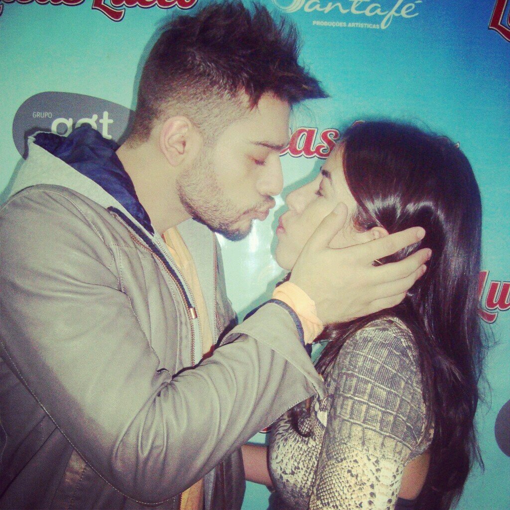 E pra provar que anjos existem,Deus te colocou em minha vida s2 .. Since: 11/03/13  @lucasslucco seguiu  18/  04/ 13..