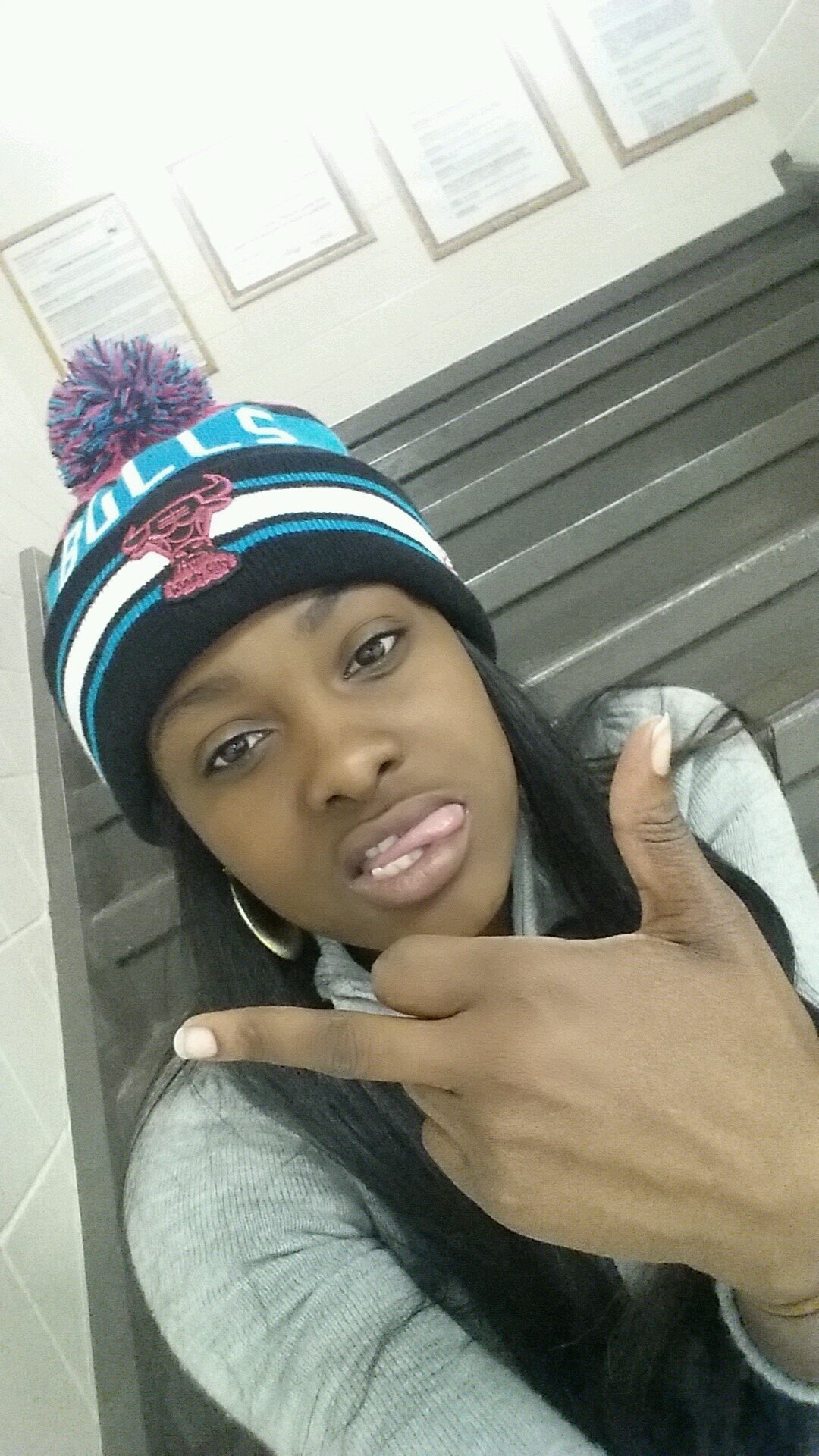 #keshCheif' ,Got my priorities straight , what about you?#teamNOKIDS #Note3!#single?feelLikeit:)#Team Me -Beautiful&DarkSkin'd and ♡n it. #SpursFan'