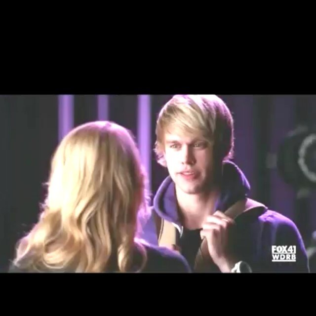 I'm the biggest gleek ever. I miss quam\Fabrevans and I love Sam from glee and i love Overgron!♥♥♥♥