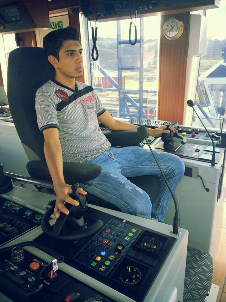 Love rock n' roll. Know english and spanish (learning italian). Want to be an astro-physicist. I'm a soccer fan. @keiilaesther was here :* #Panama