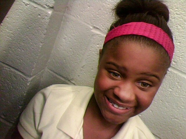 Kay-Kay holla at me