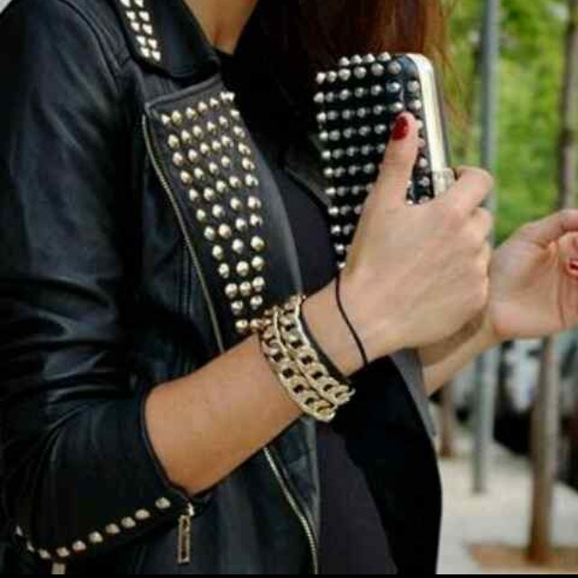 Heelsinmycity's profile picture. 