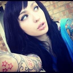 FOLLOW THIS : @Teeny_Elle !!!
