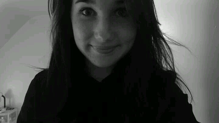 French girl, 14 years, K-pop fan and The Vampire Diaries, Saez. Love.♡@wushiixun