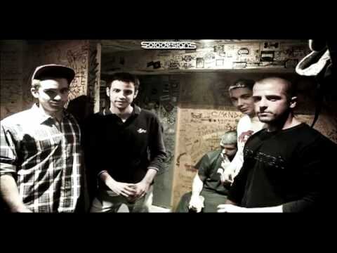 Maketas del mejor raper que hay/Al cielo ni de lejos, al infierno por atajos/Madriz con Z/Jugando siempre con fuego, gana el que arriesga/ DE MADRID AL CIELO/