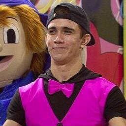 Somos Rusogirls apoyamos a @elruso_rafael de 3 lo amamos y deaseamos que gane followme fama