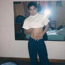 Soy del signo tauro, 28 de abril, soy romántico y me gusta componer canciones de amor, tengo mas de 30 canciones ya compuesta. antonio.delgado.pariona@gmail.com