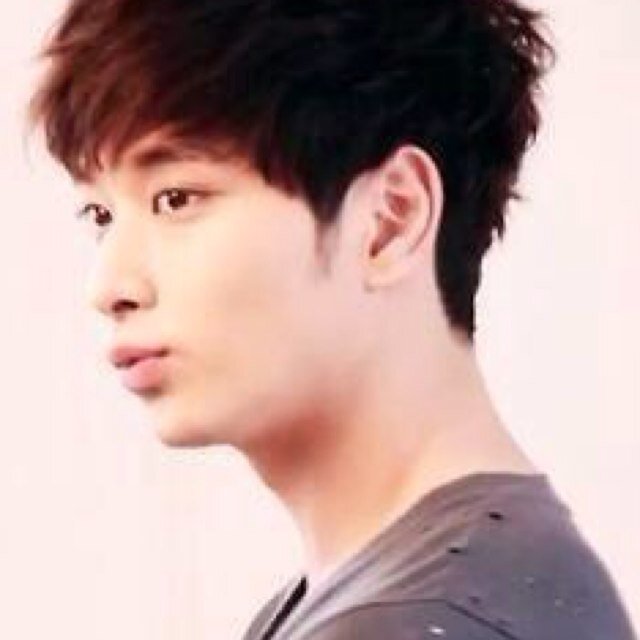 ふわふわ系男子 ((not real)) ChanSung bot BL/NL対応.イメージ、違ったら残念だけどばいばい~pq 〜12.04〜